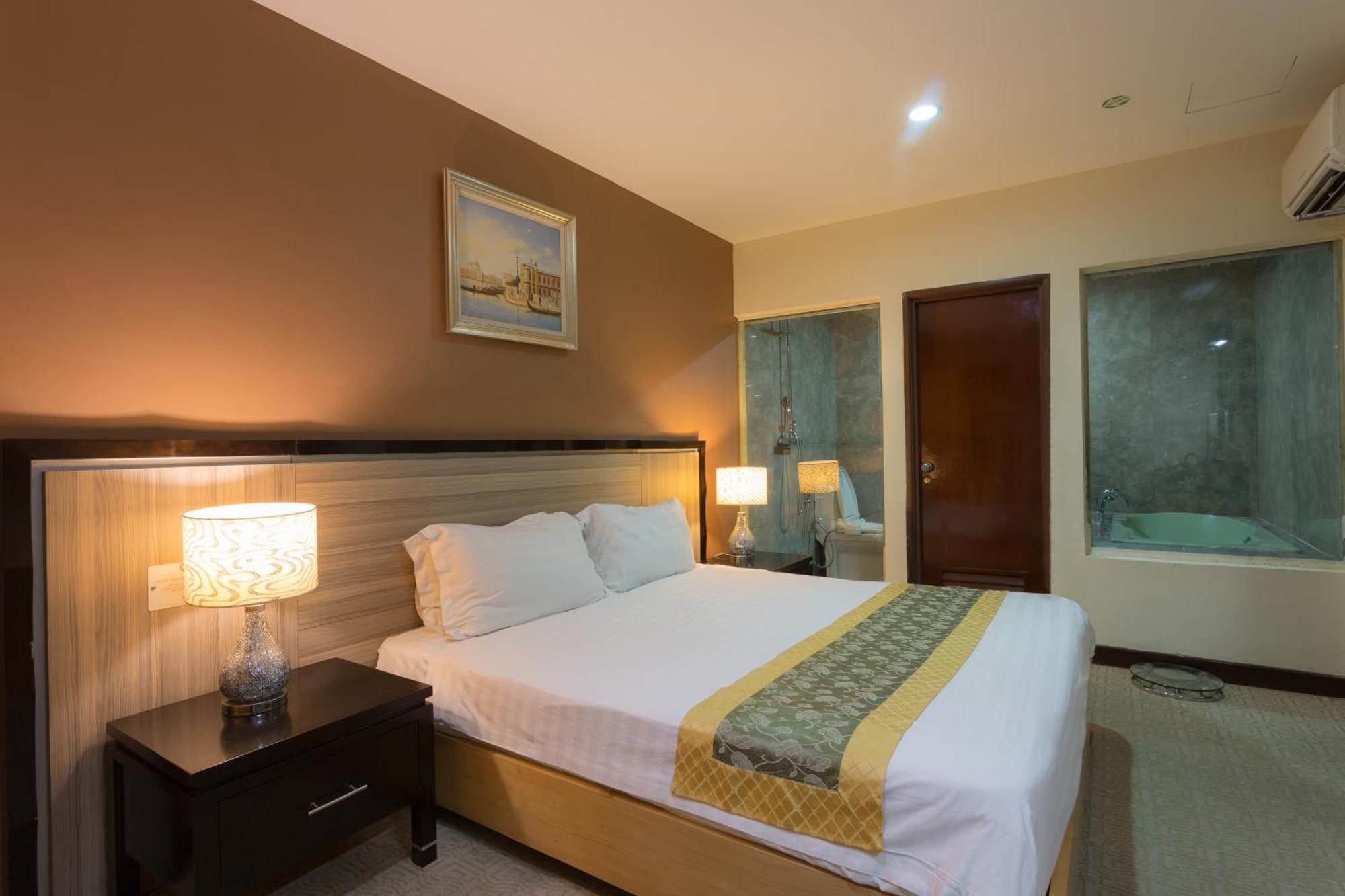 Premier Double Room,1212766177:JPEG